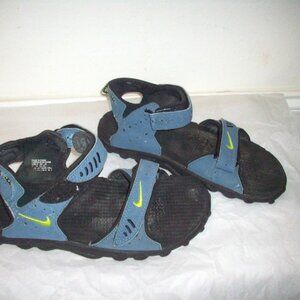 Nike Men's Blue Velour Sandal Size 6